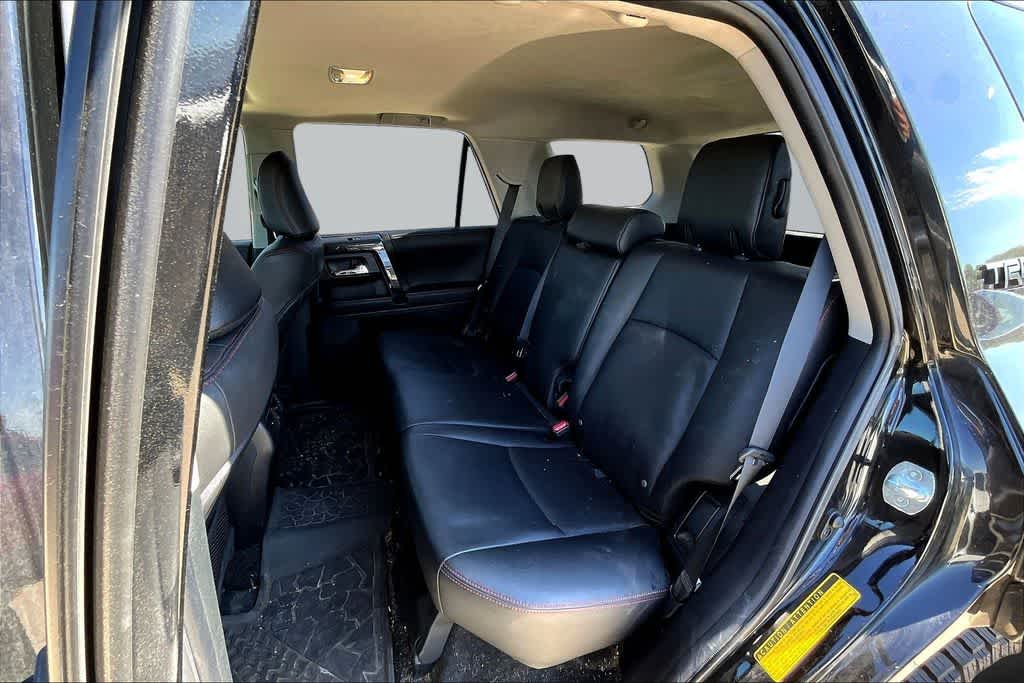 Thumbnail: 2020 Toyota 4Runner - 27