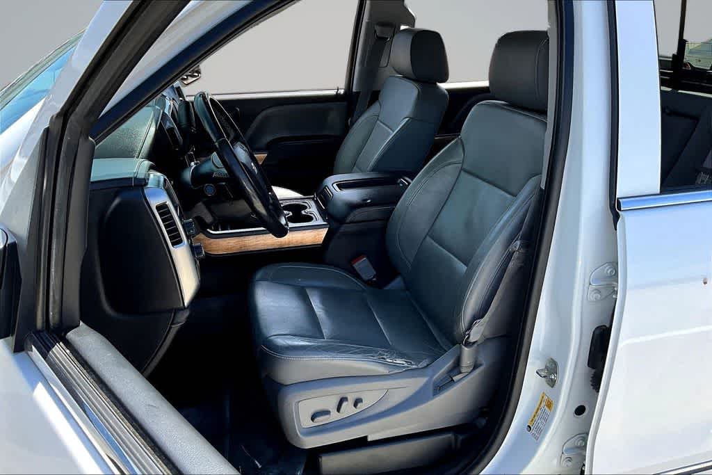 Thumbnail: 2015 Chevrolet Silverado 1500 - 27
