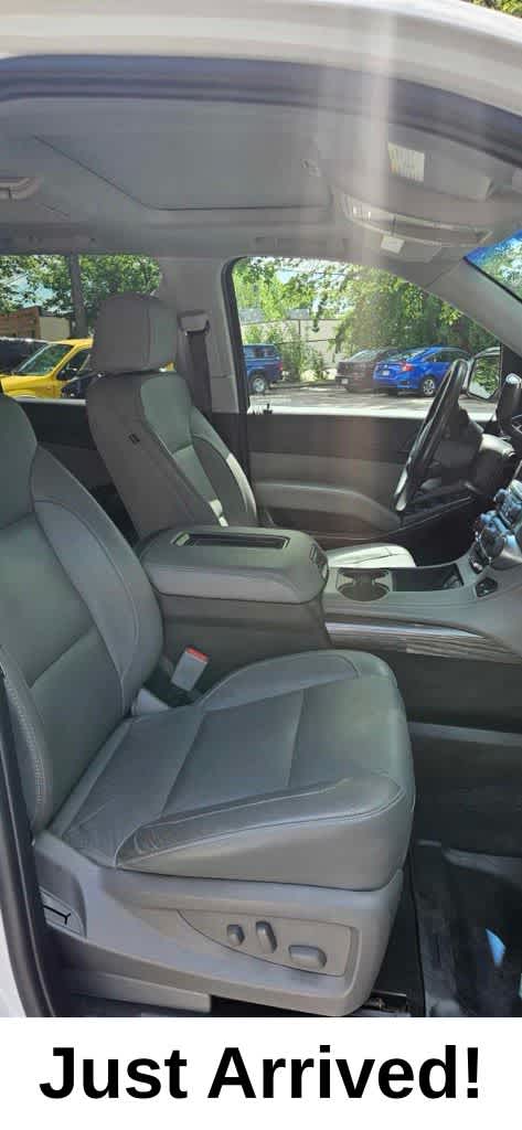 Thumbnail: 2019 Chevrolet Tahoe - 17