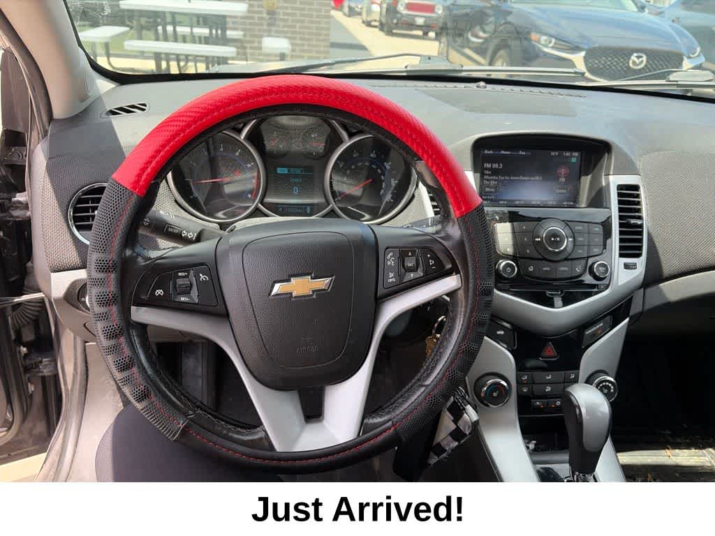 Thumbnail: 2015 Chevrolet Cruze - 6