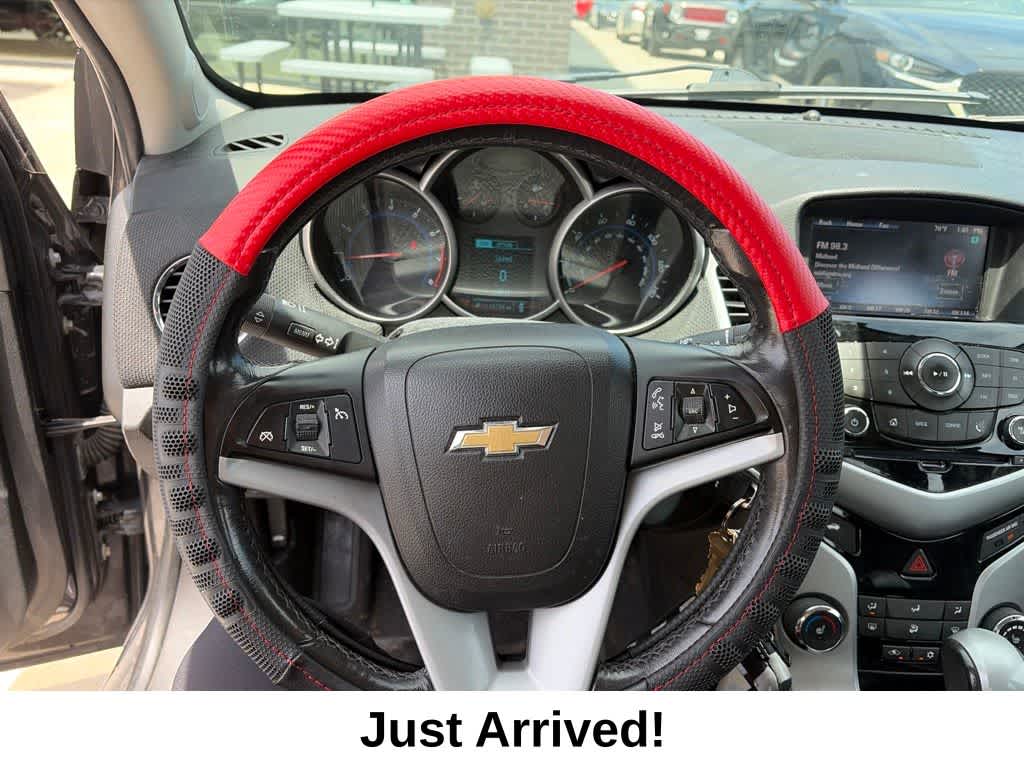 Thumbnail: 2015 Chevrolet Cruze - 8