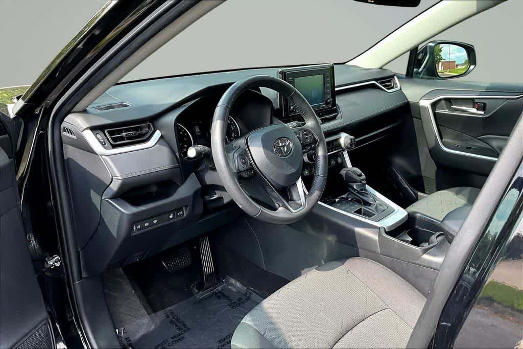Thumbnail: 2021 Toyota RAV4 - 13