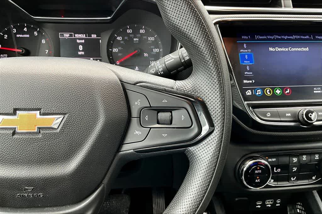 Thumbnail: 2023 Chevrolet TrailBlazer - 18