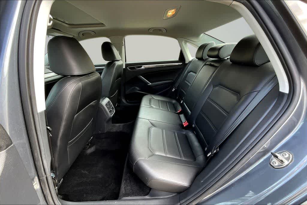 Thumbnail: 2018 Volkswagen Passat - 27