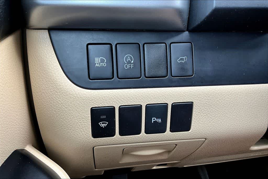 Thumbnail: 2018 Toyota Highlander - 24