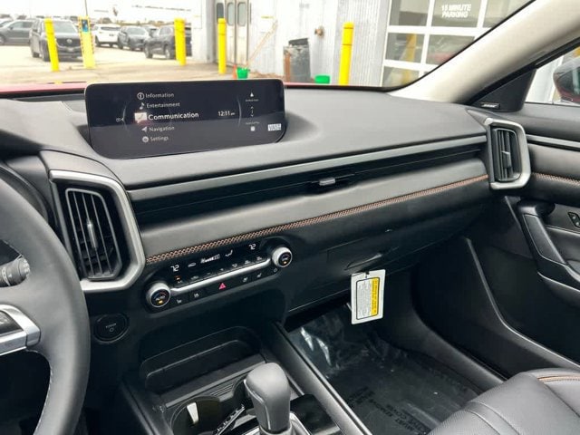 Thumbnail: 2026 Mazda CX-50 - 31