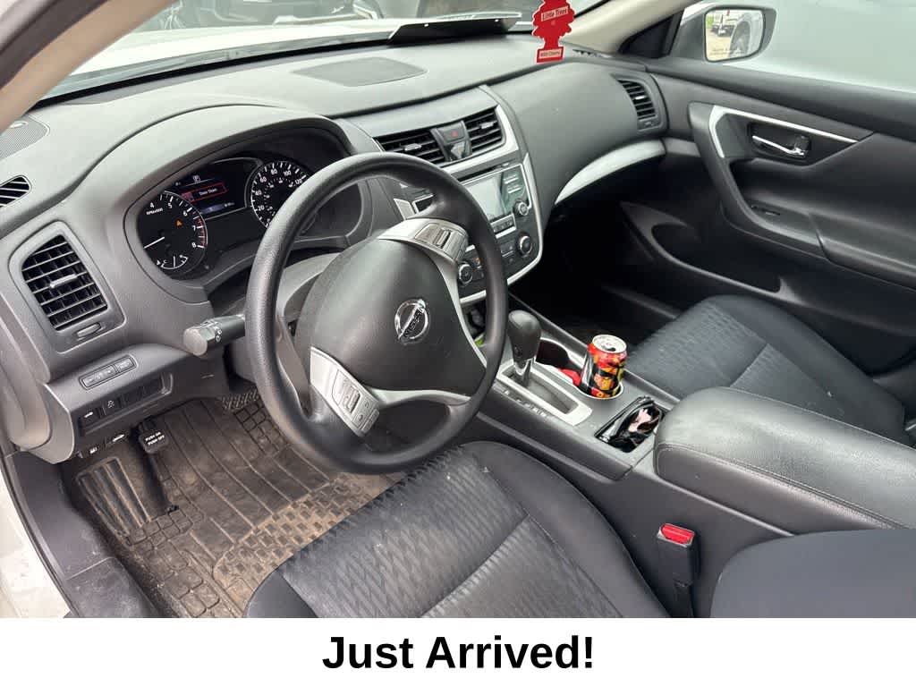 Thumbnail: 2018 Nissan Altima - 7