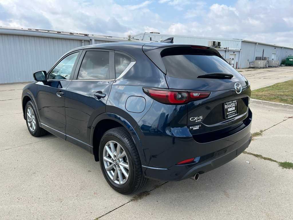 2024 Mazda CX-5 2.5 Select photo 4