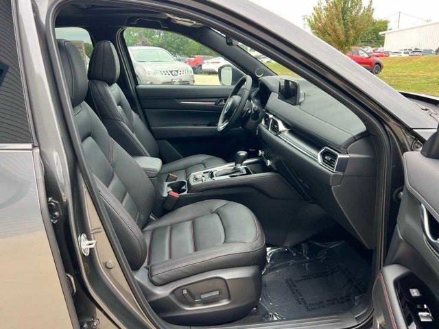 Thumbnail: 2025 Mazda CX-5 - 24