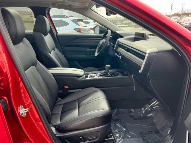 Thumbnail: 2026 Mazda CX-50 - 22