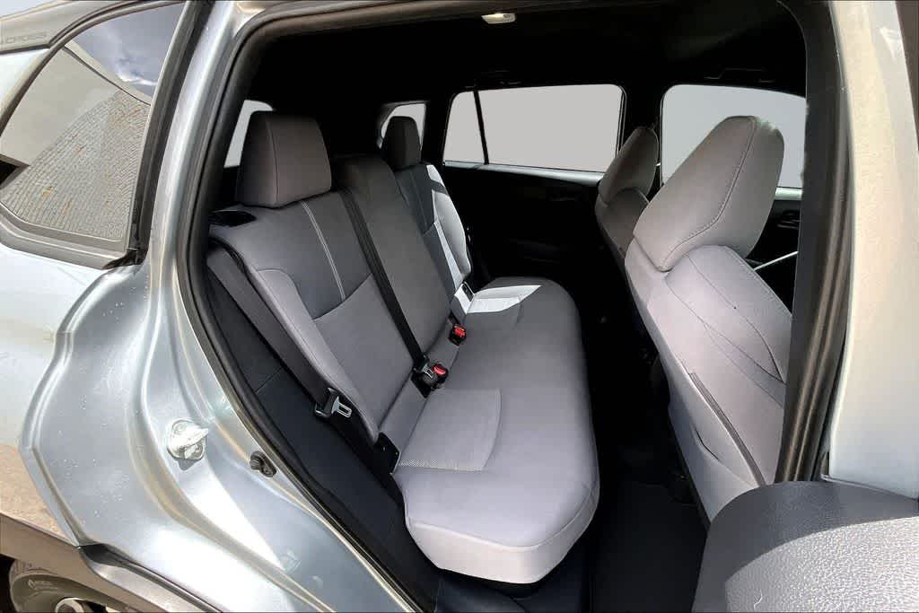 2024 Toyota Corolla Cross S - Photo 29