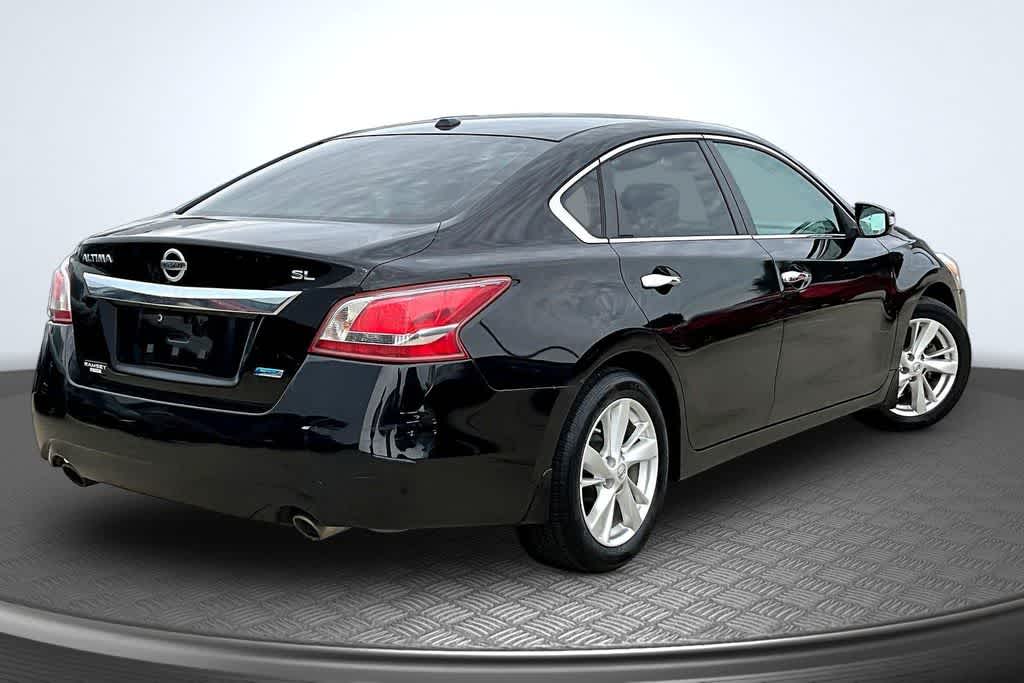 Used 2013 Nissan Altima Sedan SL with VIN 1N4AL3AP3DC297185 for sale in Urbandale, IA
