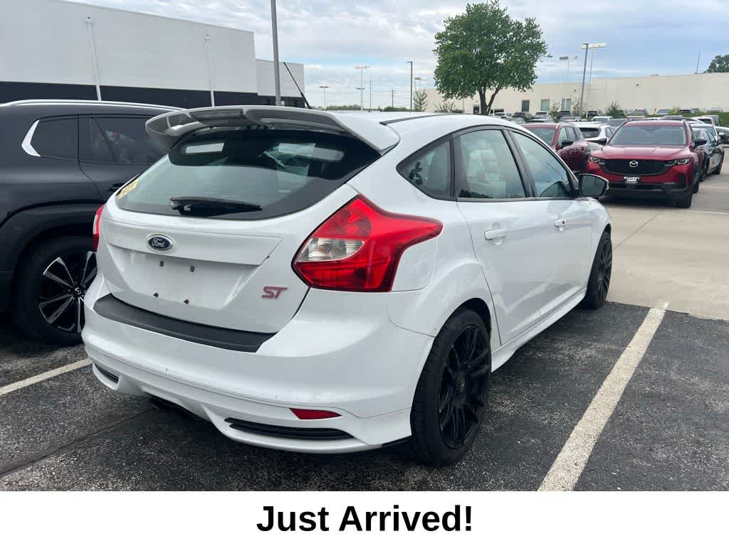 Thumbnail: 2013 Ford Focus - 3