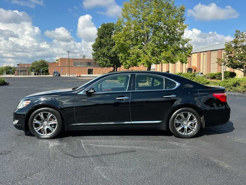 2012 Lexus LS 460 photo 3