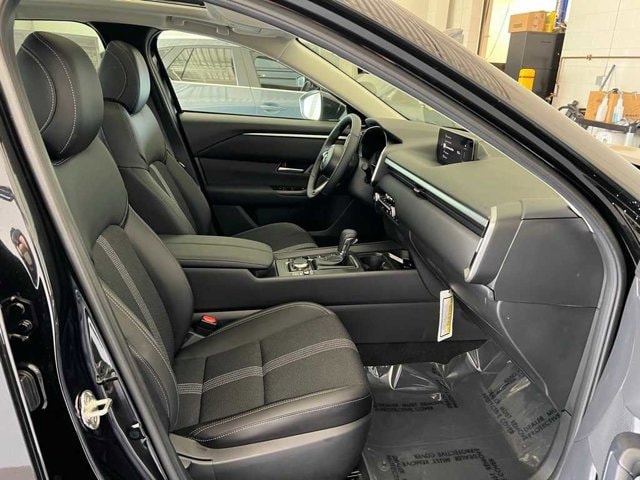 2025 Mazda CX-50 S Premium 18