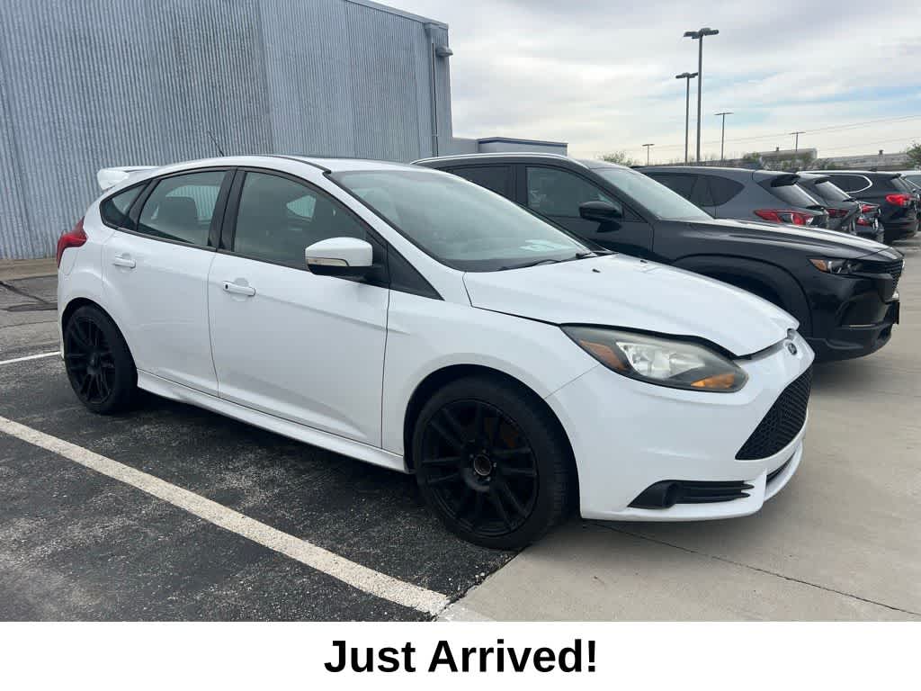 Thumbnail: 2013 Ford Focus - 4