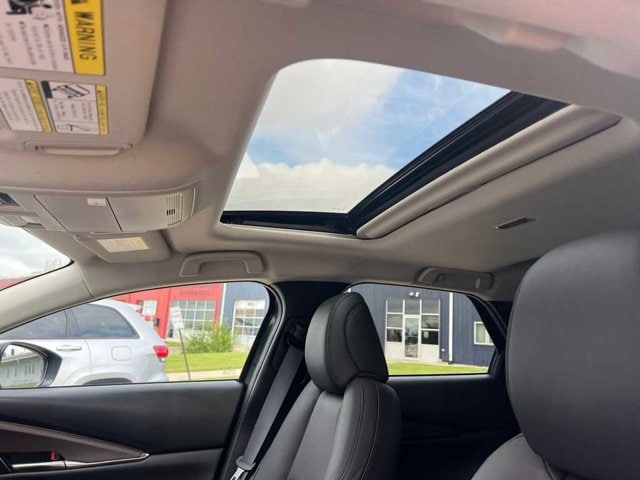 Thumbnail: 2025 Mazda CX-30 - 15