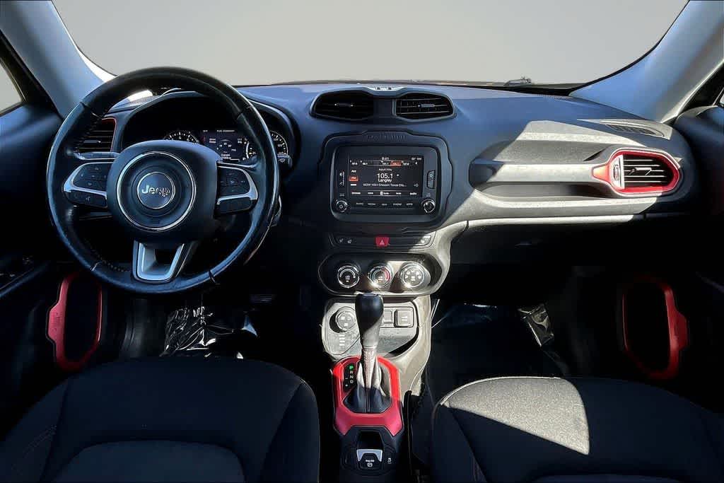 Thumbnail: 2017 Jeep Renegade - 13