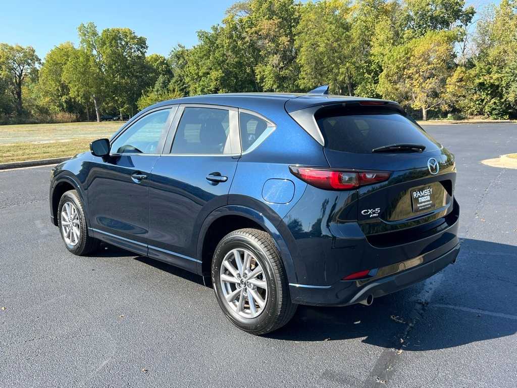 2024 Mazda CX-5 2.5 Select photo 4