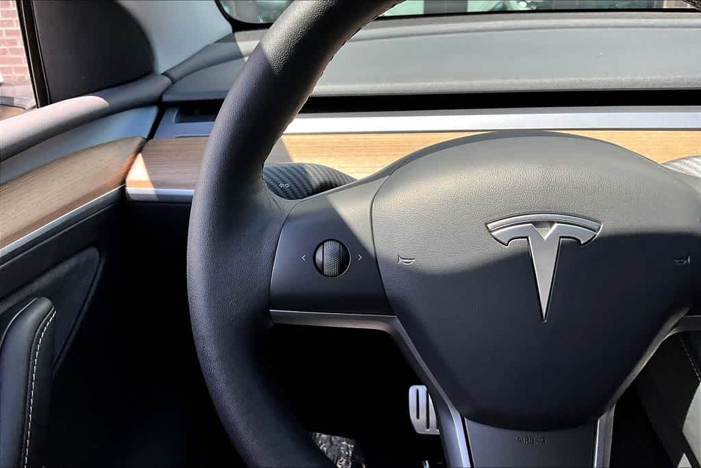 Thumbnail: 2023 Tesla Model Y - 20