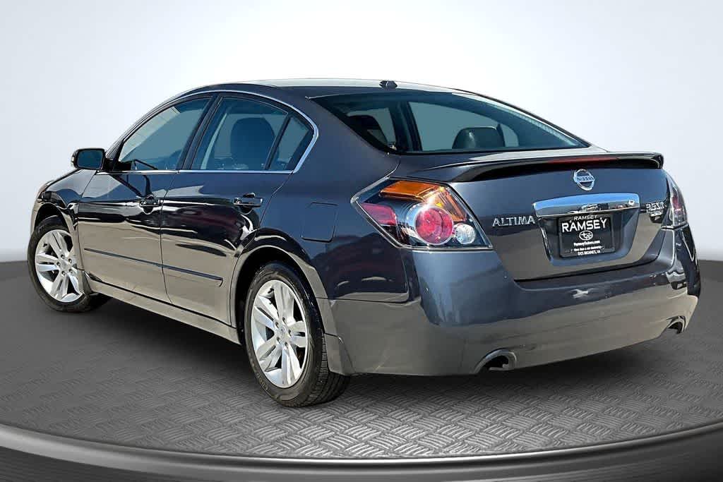 Thumbnail: 2012 Nissan Altima - 11