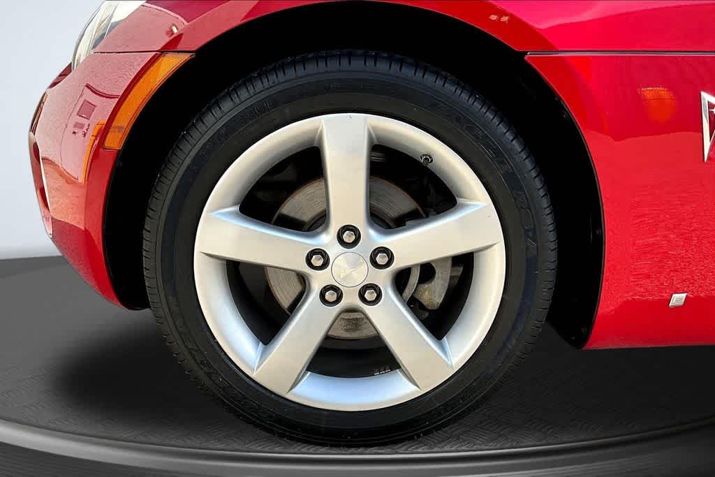 Thumbnail: 2008 Pontiac Solstice - 8