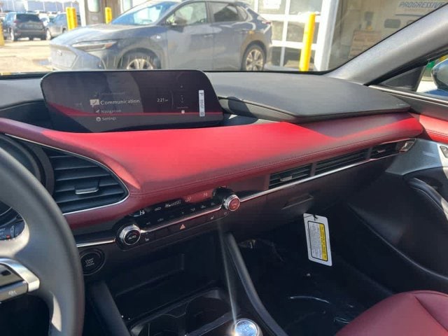 2026 Mazda Mazda3 Premium - Photo 25