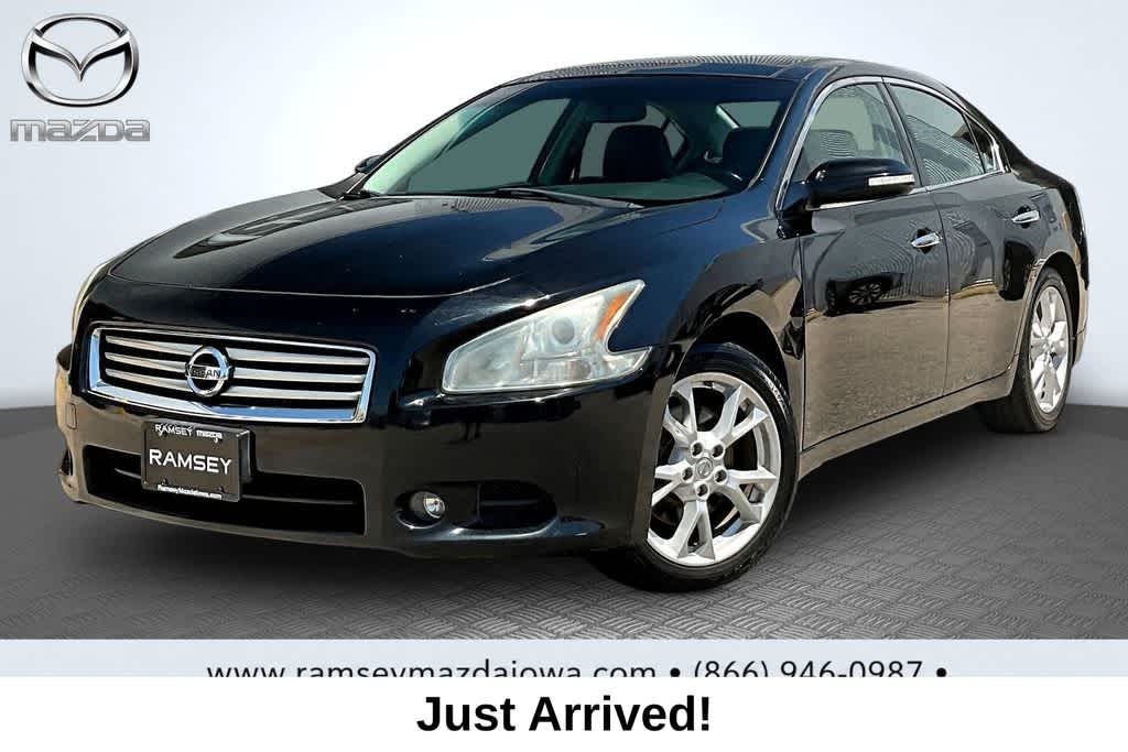 2012 Nissan Maxima 3.5 SV -
                  Urbandale, IA