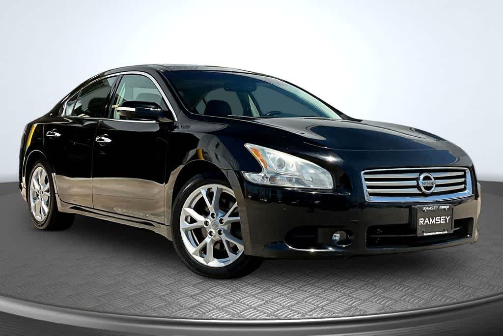 Thumbnail: 2012 Nissan Maxima - 10