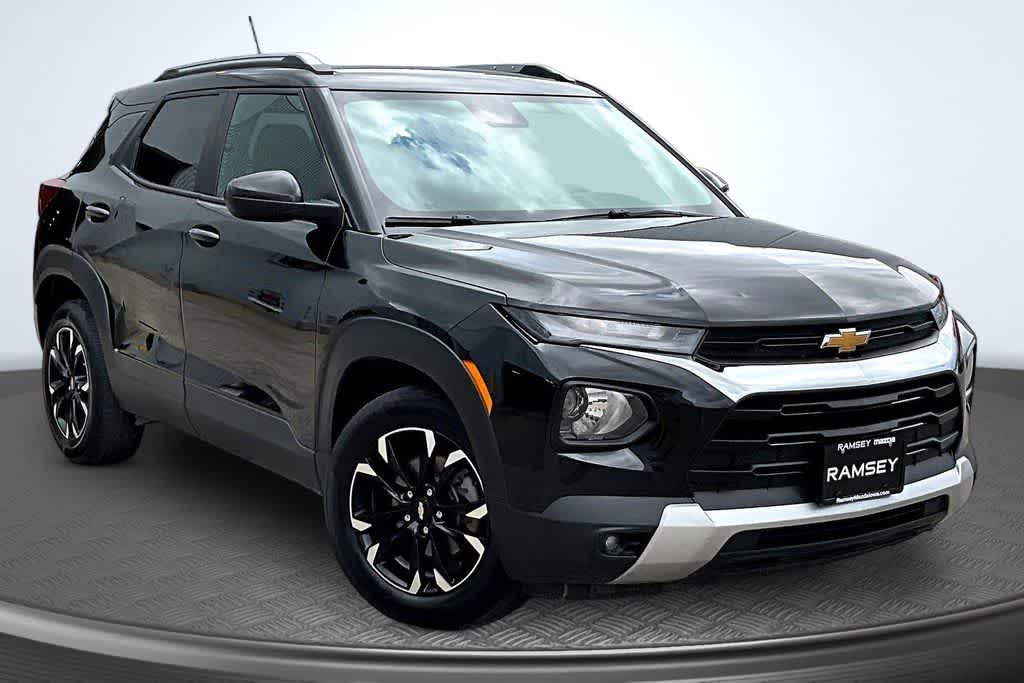Thumbnail: 2023 Chevrolet TrailBlazer - 9