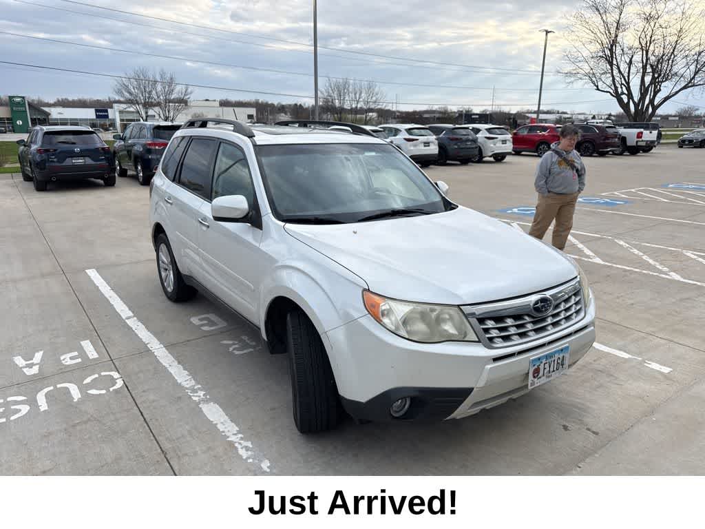 Used 2013 Subaru Forester X Premium Package with VIN JF2SHADC6DH416316 for sale in Urbandale, IA