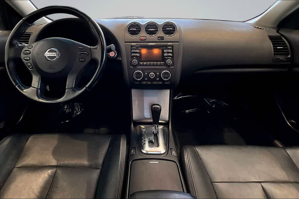 Thumbnail: 2012 Nissan Altima - 14