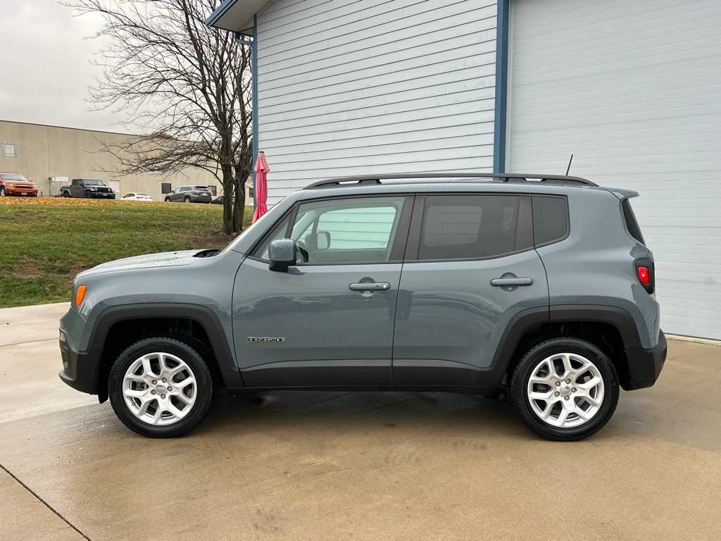 2018 Jeep Renegade Latitude North Edition photo 2