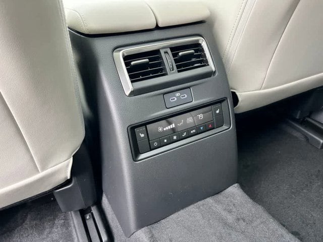 Thumbnail: 2026 Mazda CX-90 - 18