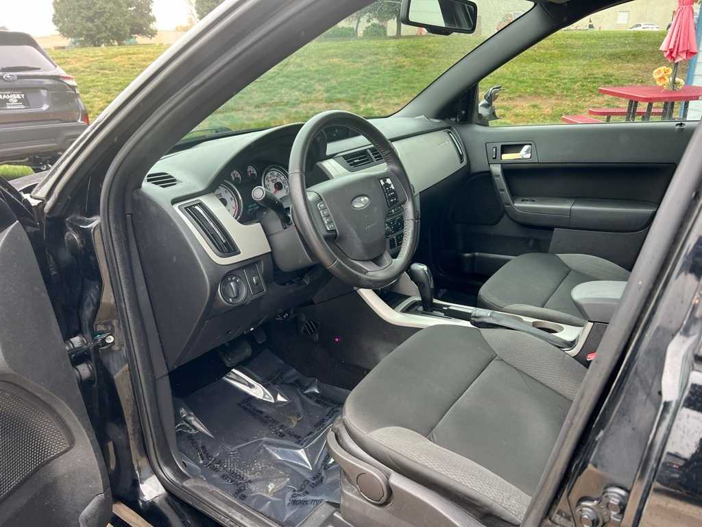 Used 2009 Ford Focus SES with VIN 1FAHP36N59W155274 for sale in Urbandale, IA