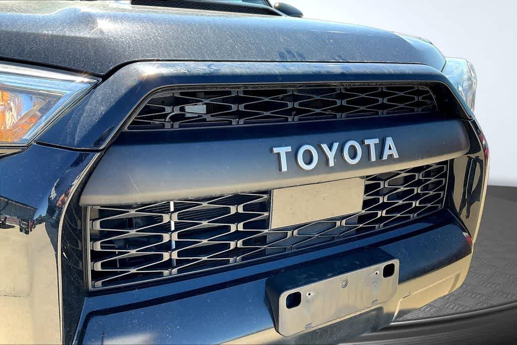 Thumbnail: 2020 Toyota 4Runner - 29