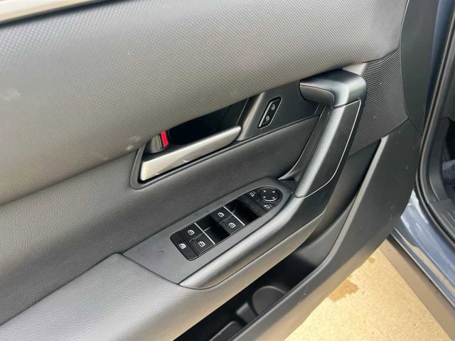 Thumbnail: 2025 Mazda CX-50 - 12