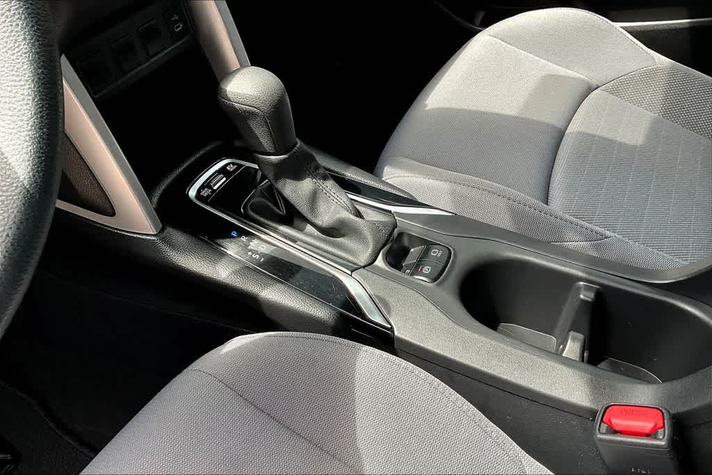 2024 Toyota Corolla Cross S - Photo 14
