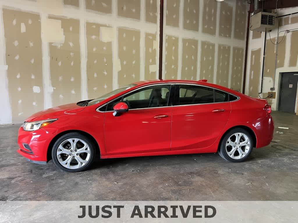 2016 Chevrolet Cruze Premier photo 3