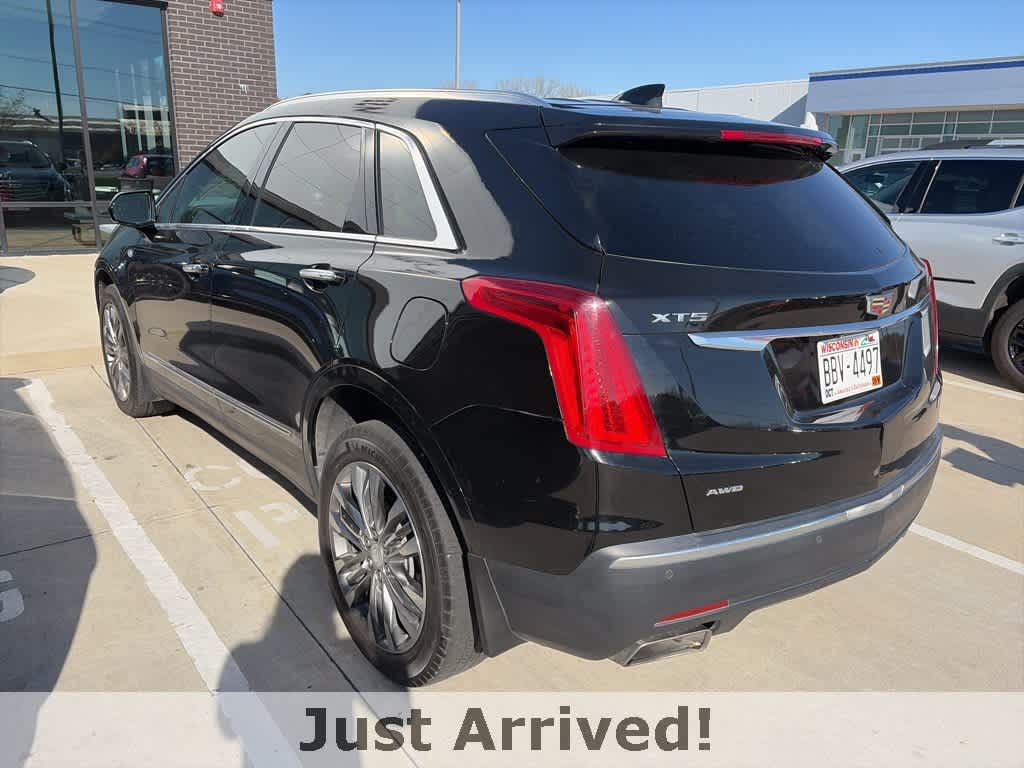 2017 Cadillac XT5 Premium Luxury photo 4