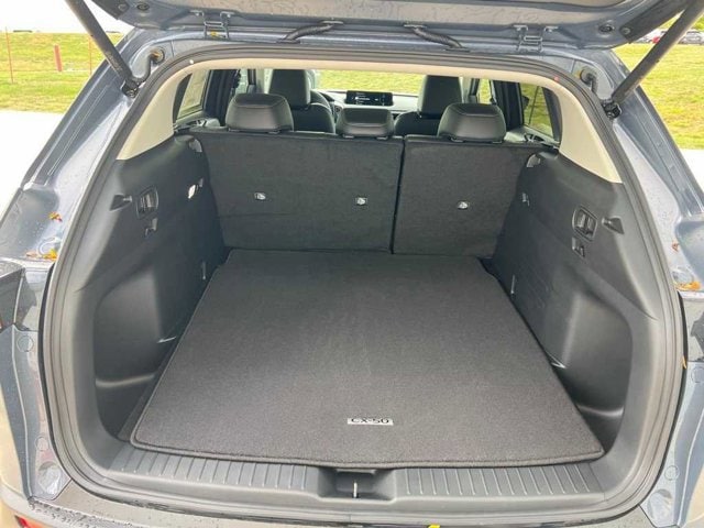 Thumbnail: 2025 Mazda CX-50 - 18