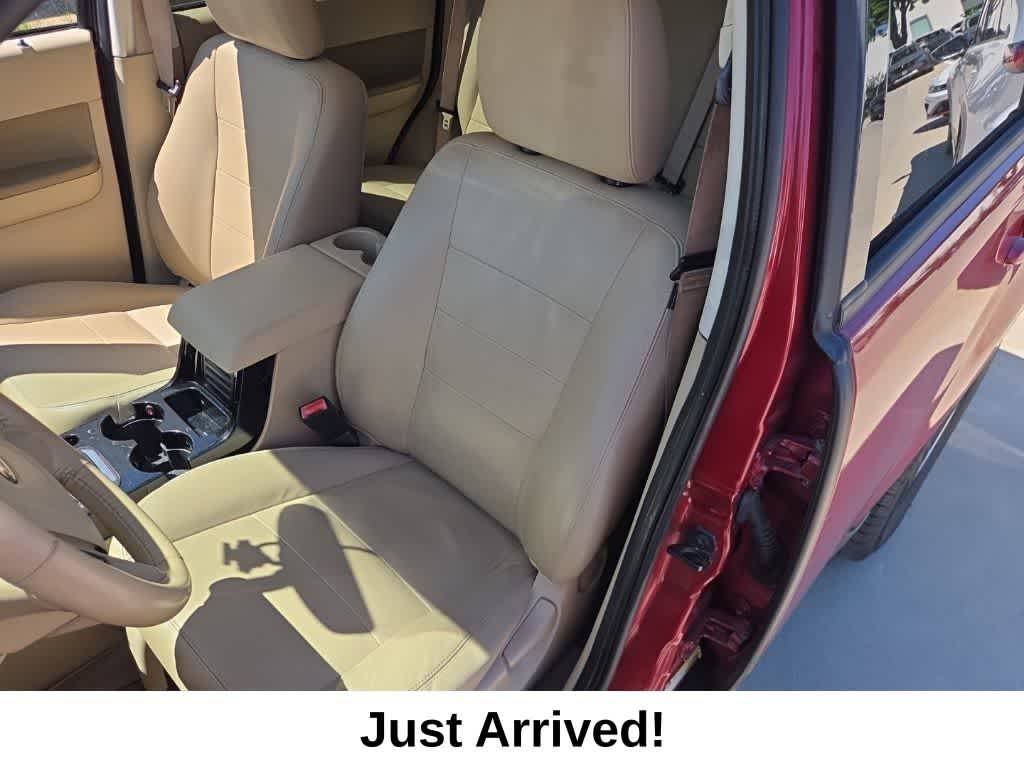 Thumbnail: 2012 Ford Escape - 16