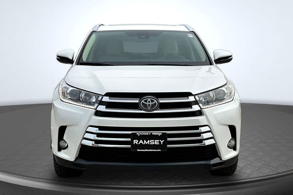 Thumbnail: 2018 Toyota Highlander - 3