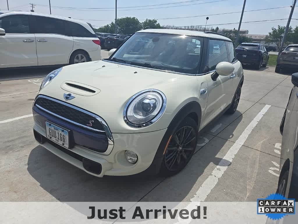 Used 2018 MINI Cooper S with VIN WMWXP7C57J2C61951 for sale in Urbandale, IA