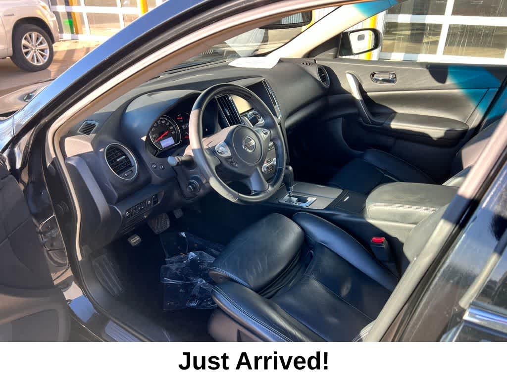 Used 2014 Nissan Maxima SV with VIN 1N4AA5AP3EC472781 for sale in Urbandale, IA