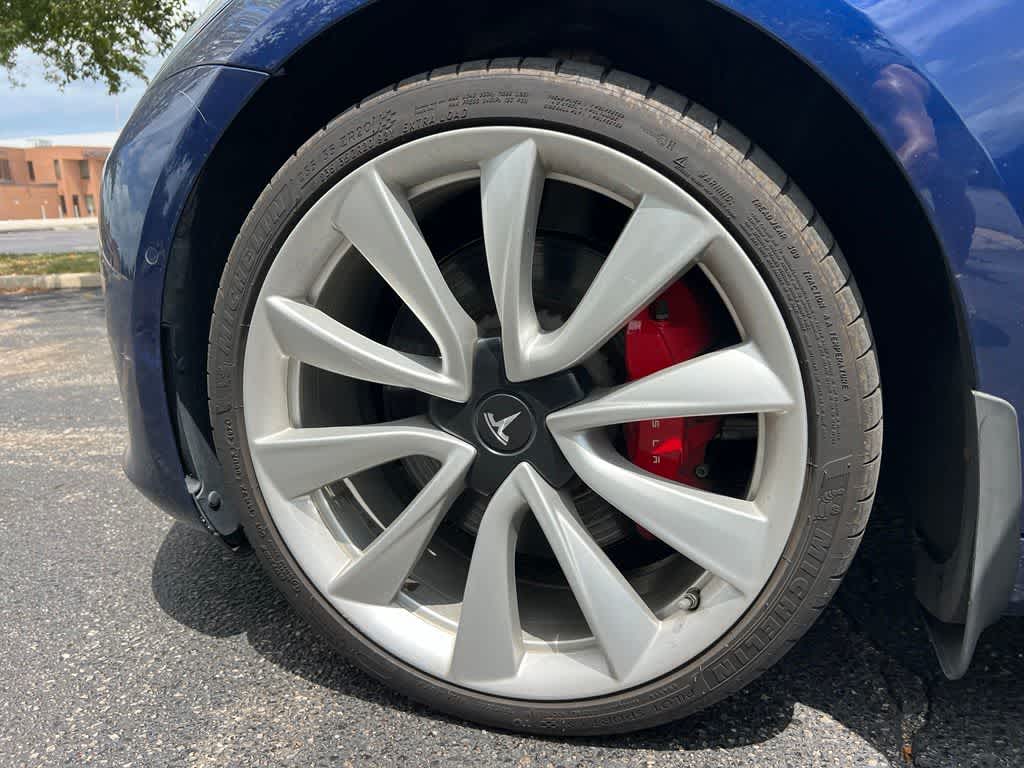 Thumbnail: 2019 Tesla Model 3 - 6