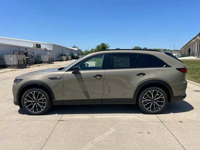 Thumbnail: 2025 Mazda CX-70 - 3