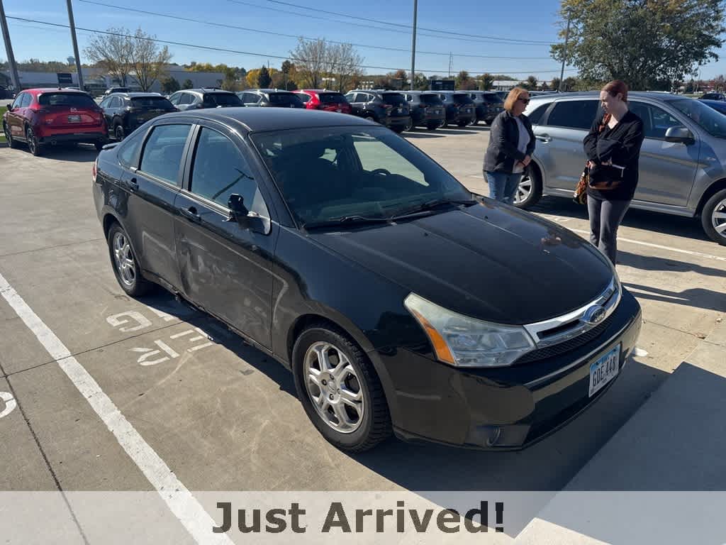 Used 2009 Ford Focus SES with VIN 1FAHP36N59W155274 for sale in Urbandale, IA