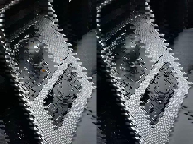 Thumbnail: 2025 Mazda CX-70 - 33