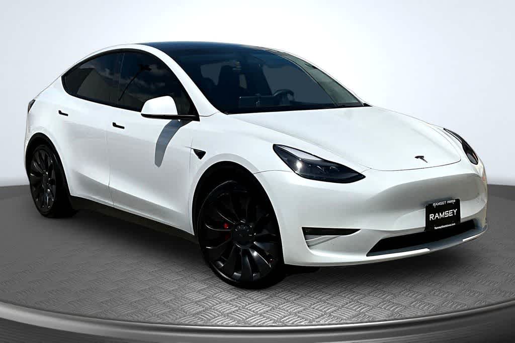 Thumbnail: 2023 Tesla Model Y - 11